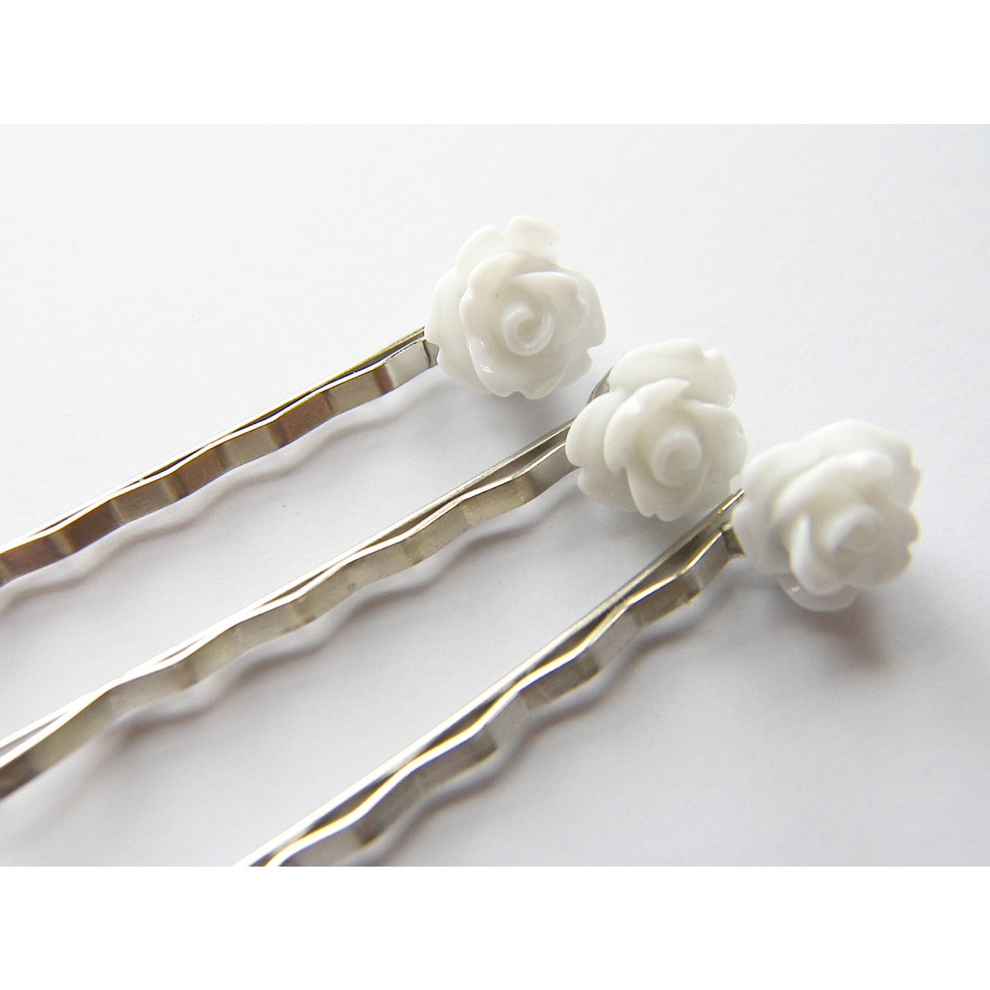 White Rose Bobby Pin Set