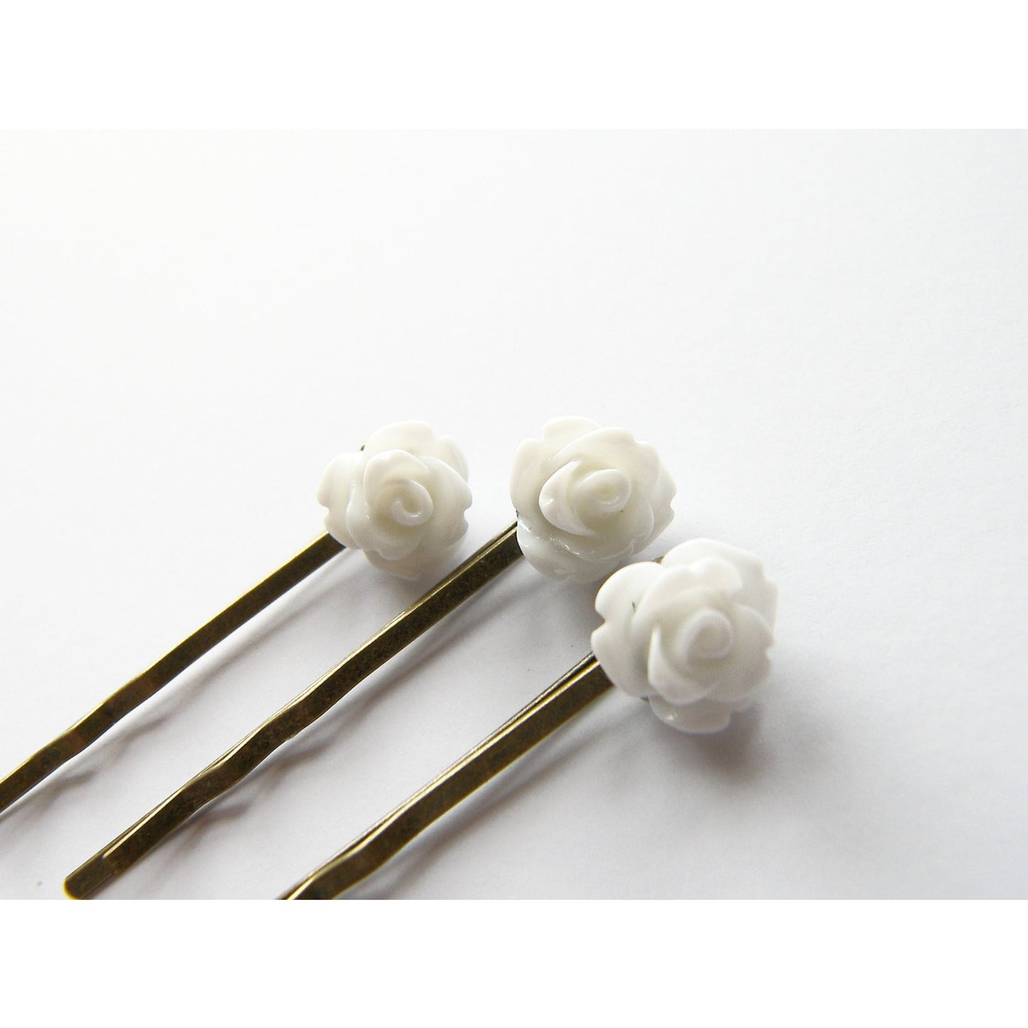 White Rose Bobby Pin Set