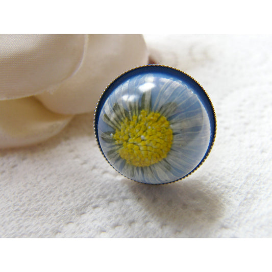 Daisy Ring, Daisy Jewelry, Blue Daisy Ring, Botanical Ring, Bridal Jewelry, Resin Ring