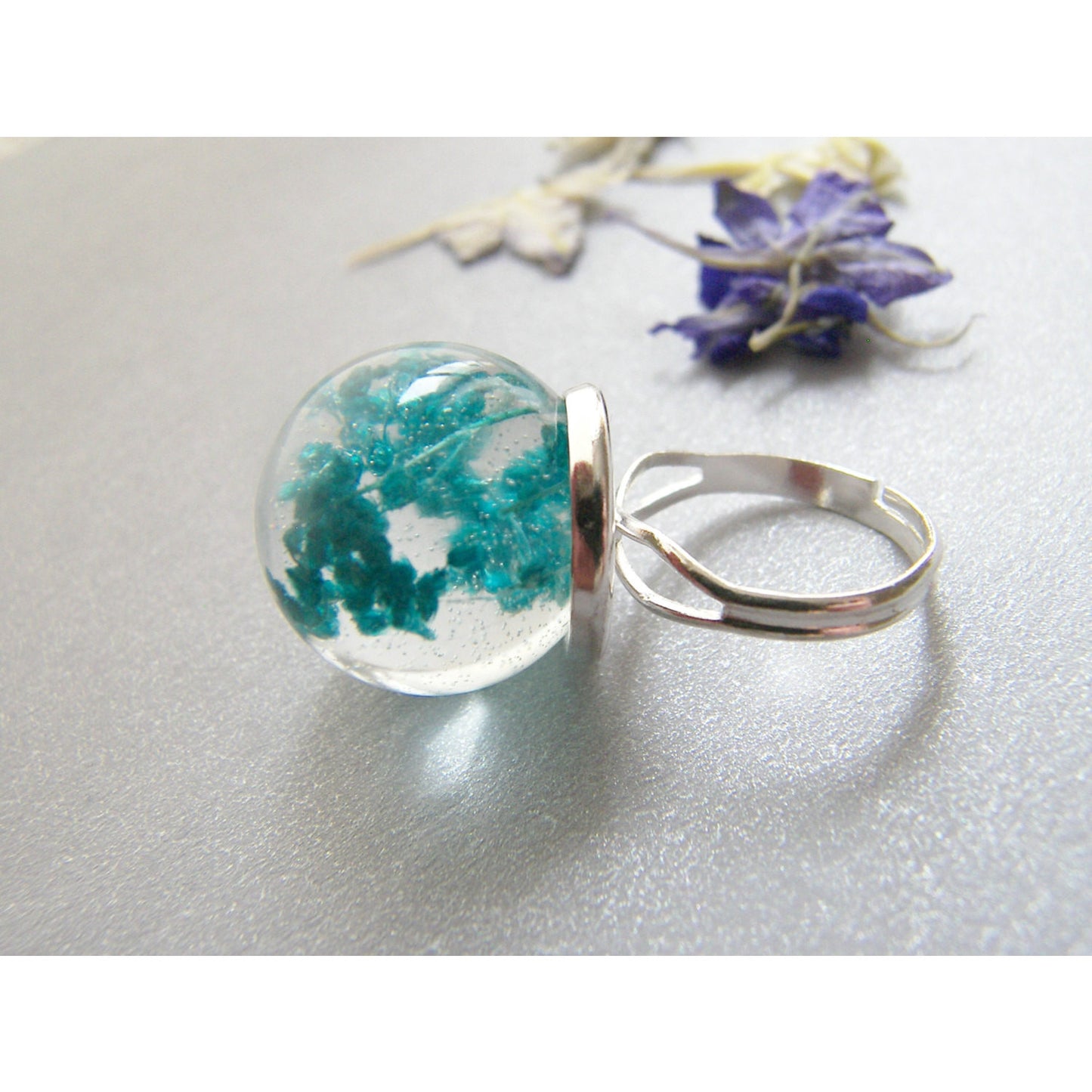 Real Flower Ring, Baby's Breath Ring, Eco Friendly, Flower Orb Ring, Jewelry for Her, Gift for Women, Sister, Mom, Wife, Girlfriend