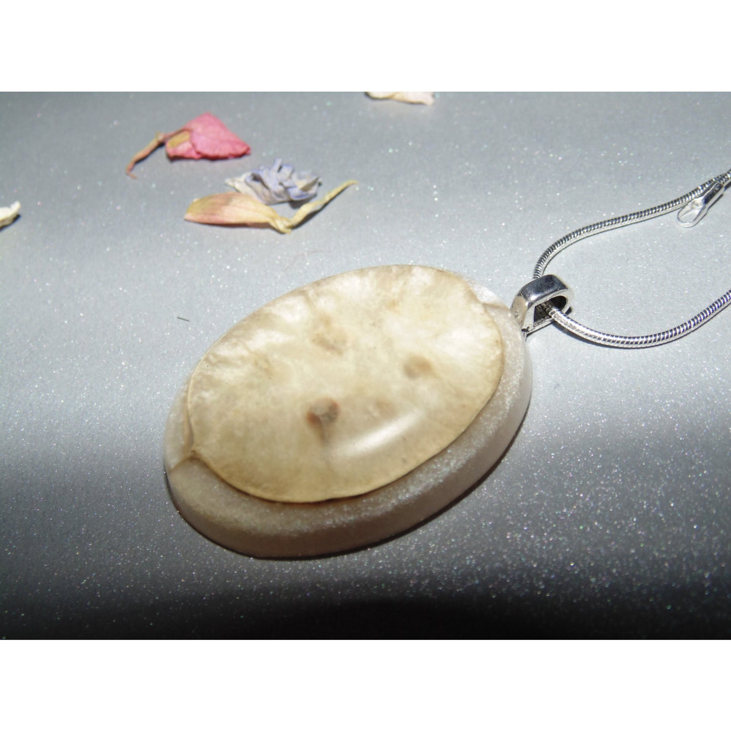 Honesty Seed Necklace, Honesty, Lunaria, Money Plant, Eco Resin, Gift for Her, Jewelry for Woman, Wife, Sister, Mother, Handmade Jewellery