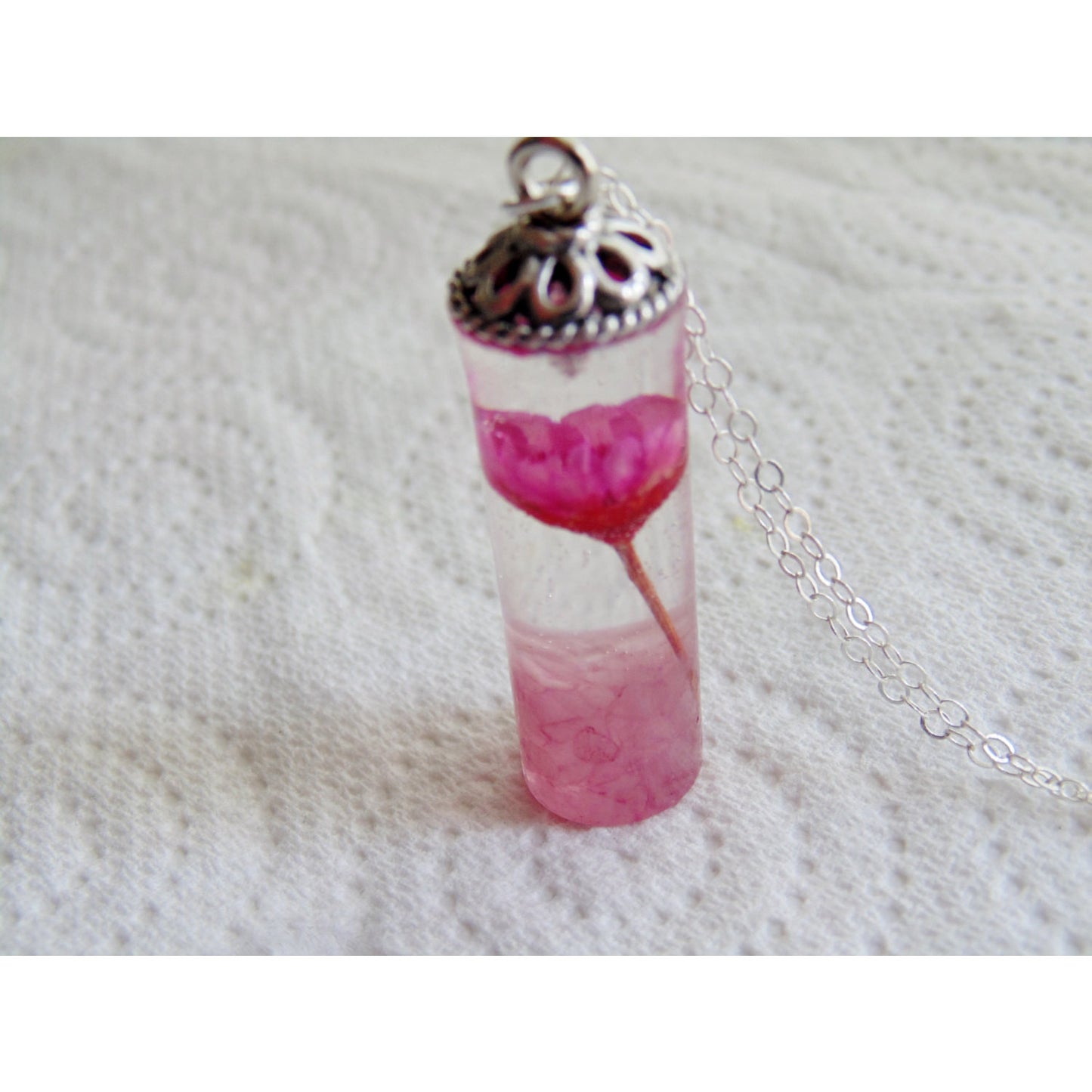 Daisy Necklace, Rose Quartz and Daisy Pendant, Pink, Eco Friendly, Real Flower Pendant, Unique Resin Necklace