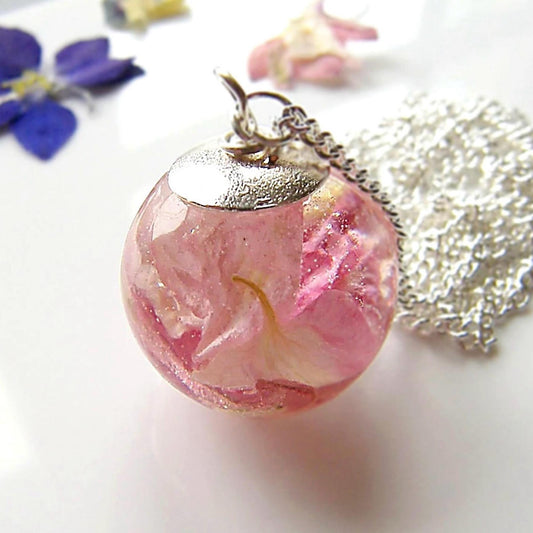 🌸 Bridal Bouquet Necklace – Preserve Your Wedding Flowers