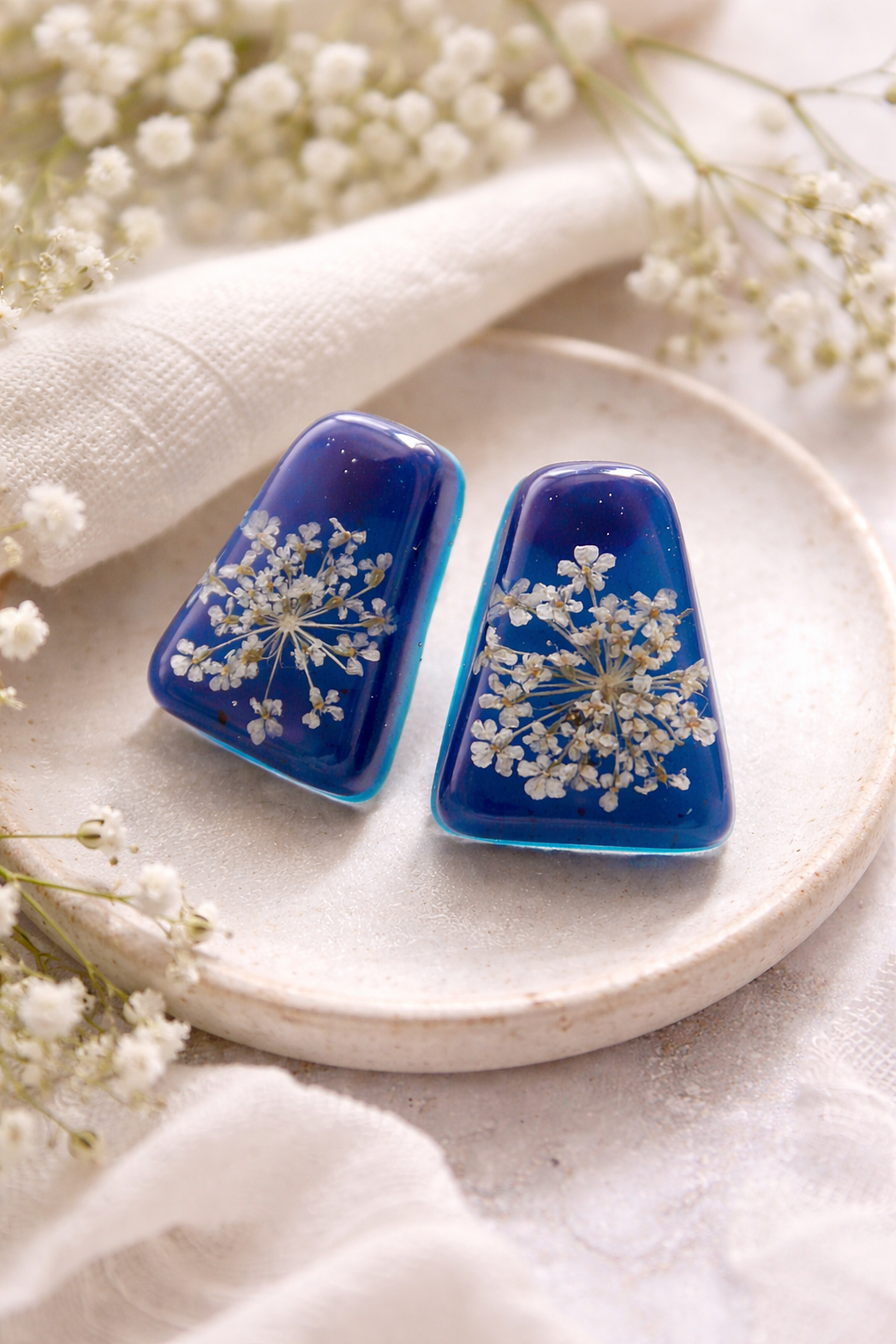 Flower Earrings, Real Flower Jewelry, Pressed Flower, Nature Jewelry, Stud Earrings, Holiday Gift Earrings