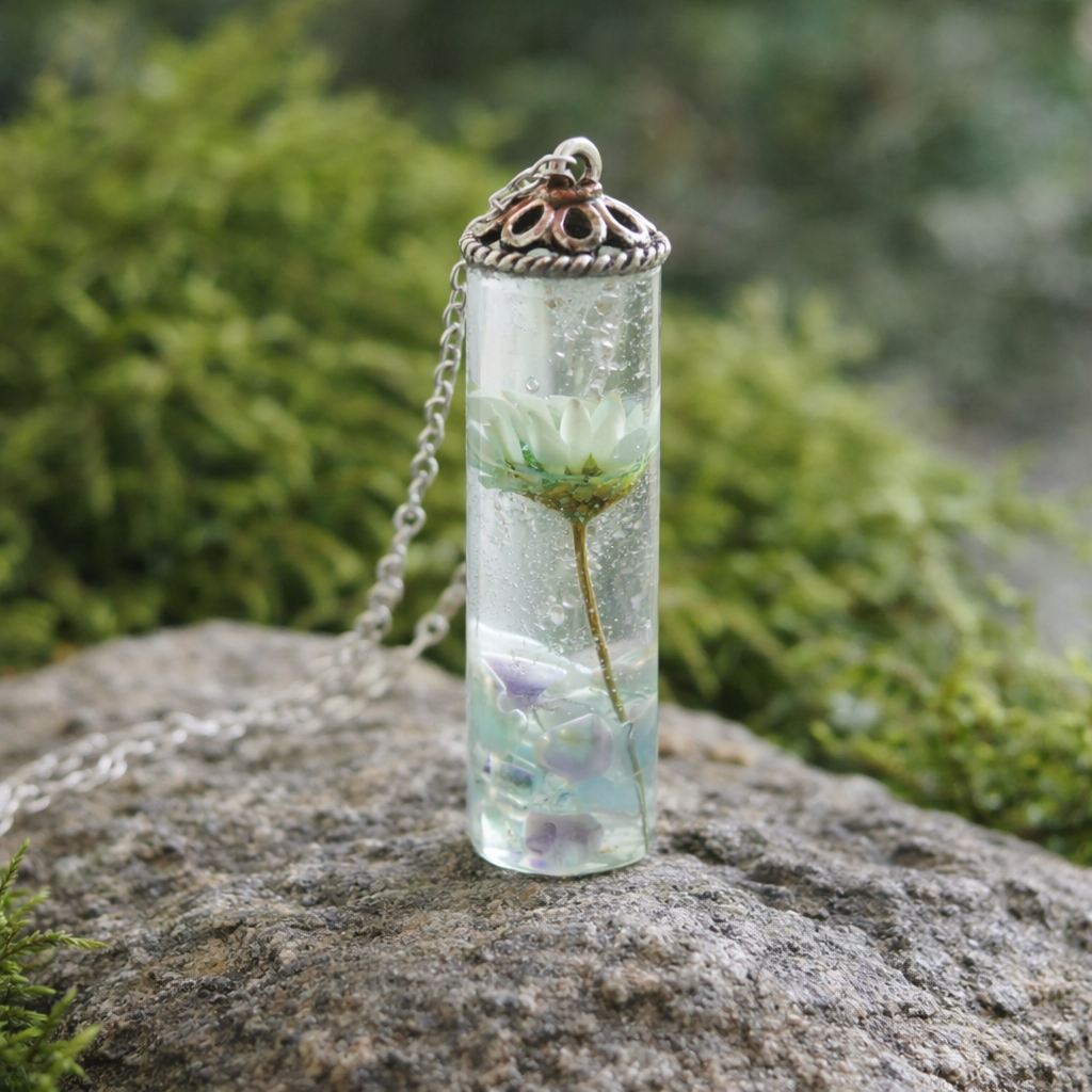 Daisy Necklace, Real Flower Jewllery, Eco Friendly, Real Flower Pendant, Gift for Her, Resin Jewelry, Girlfriend, Wife, Mother