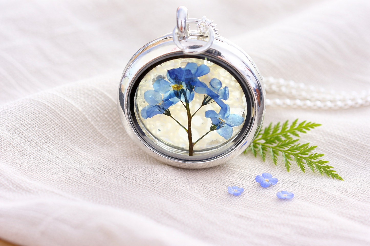 Forget me Not Necklace, Locket Necklace, Pressed Flower Necklace, Bridesmaid Jewelry, Remembrance Gift, Jewelry for Women