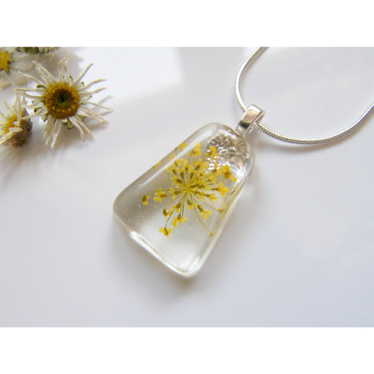 Modern Necklace, Resin Necklace, Bridal Jewelry, Flower Pendant, Yellow Necklace, Bridal Jewelry, Christmas Gift for Her, Jewelry for Women