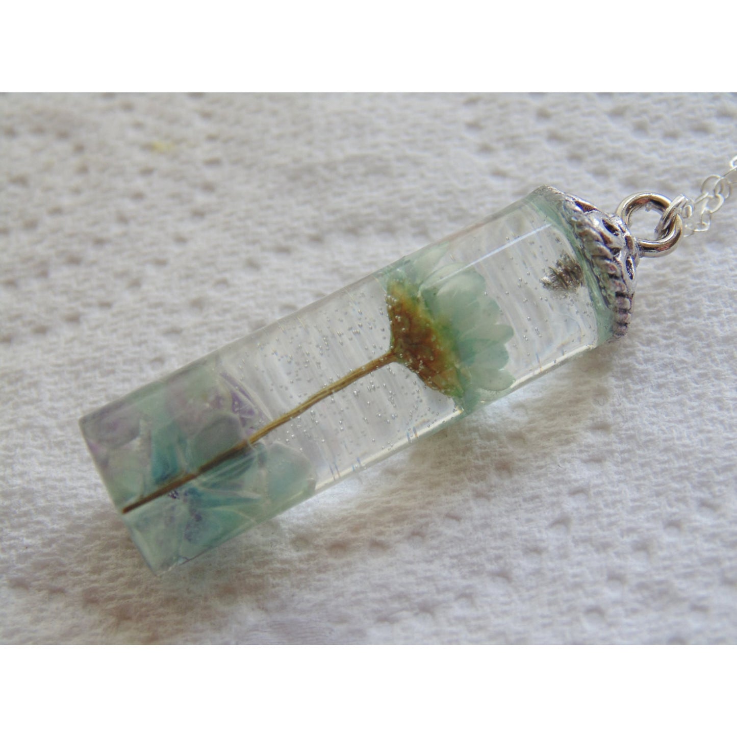 Daisy Necklace, Real Flower Jewllery, Eco Friendly, Real Flower Pendant, Gift for Her, Resin Jewelry, Girlfriend, Wife, Mother