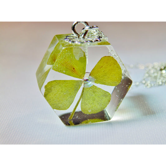 Clover Necklace, Lucky 4 Leaf Clover, Shamrock Pendant, Lucky Necklace, Gift for Her, Valentines Gift